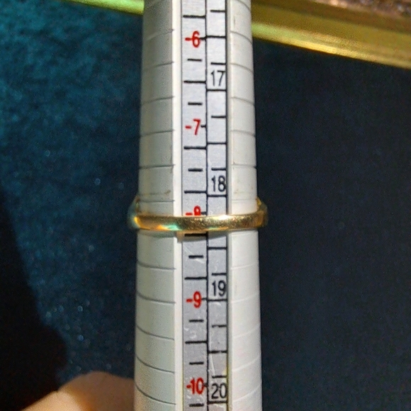 14k Tanzanite Ring size 8 - Picture 2 of 5